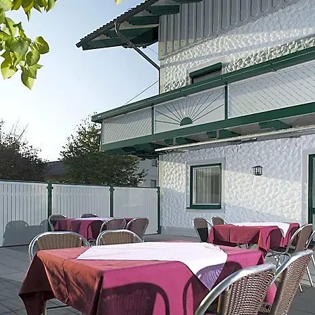 Landgasthof & Seminarhotel Kobleder 3* Mettmach