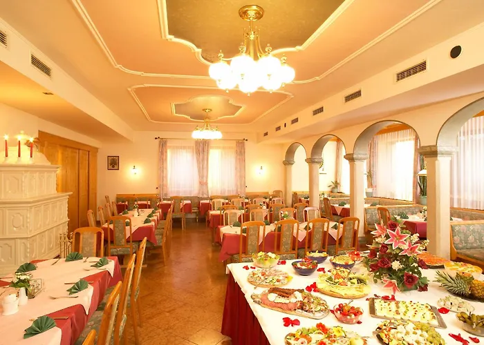 Landgasthof & Seminarhotel Kobleder فندق Mettmach